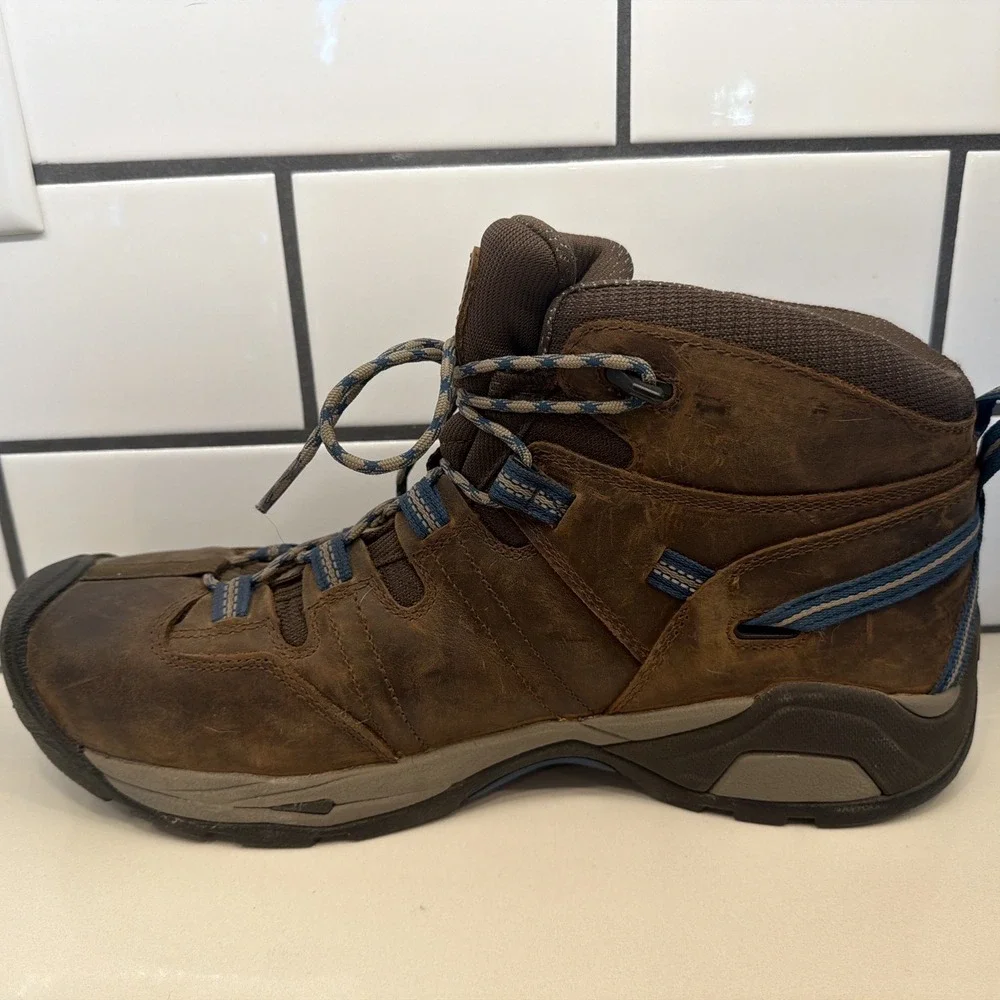 Keen Men's Detroit XT Waterproof Hiking Work Boot (Steel Toe) 14D Only Worn Once